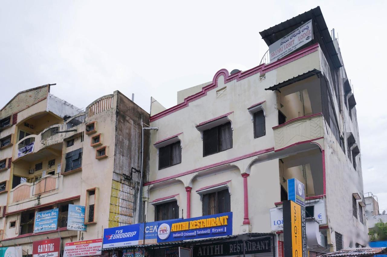 Spot On Sri Sai Lohith Lodge Near Snow World Secunderabad Luaran gambar